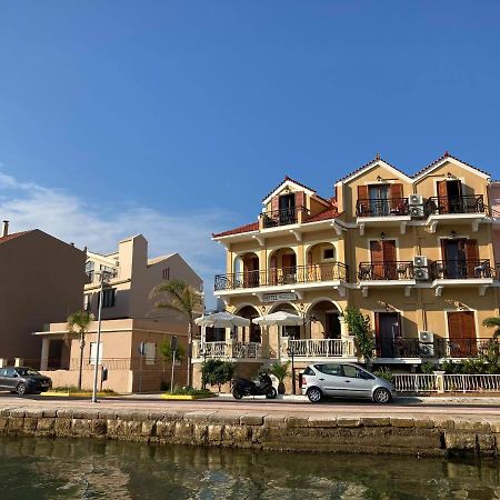 Hotel Aggelos Kefalonia アルゴストリオン エクステリア 写真
