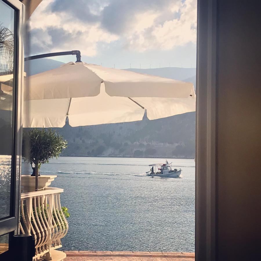 Hotel Aggelos Kefalonia アルゴストリオン エクステリア 写真