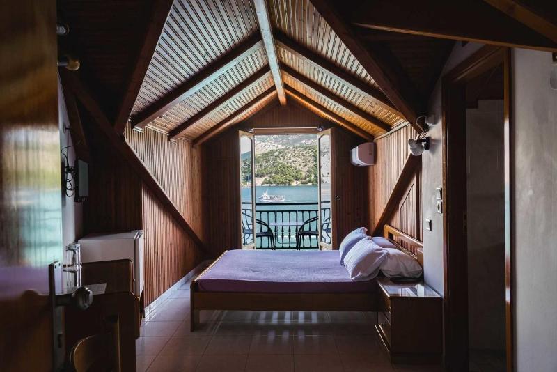 Hotel Aggelos Kefalonia アルゴストリオン エクステリア 写真