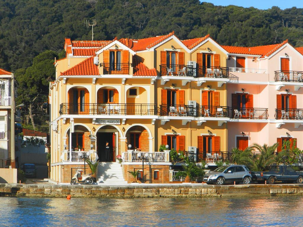 Hotel Aggelos Kefalonia アルゴストリオン エクステリア 写真