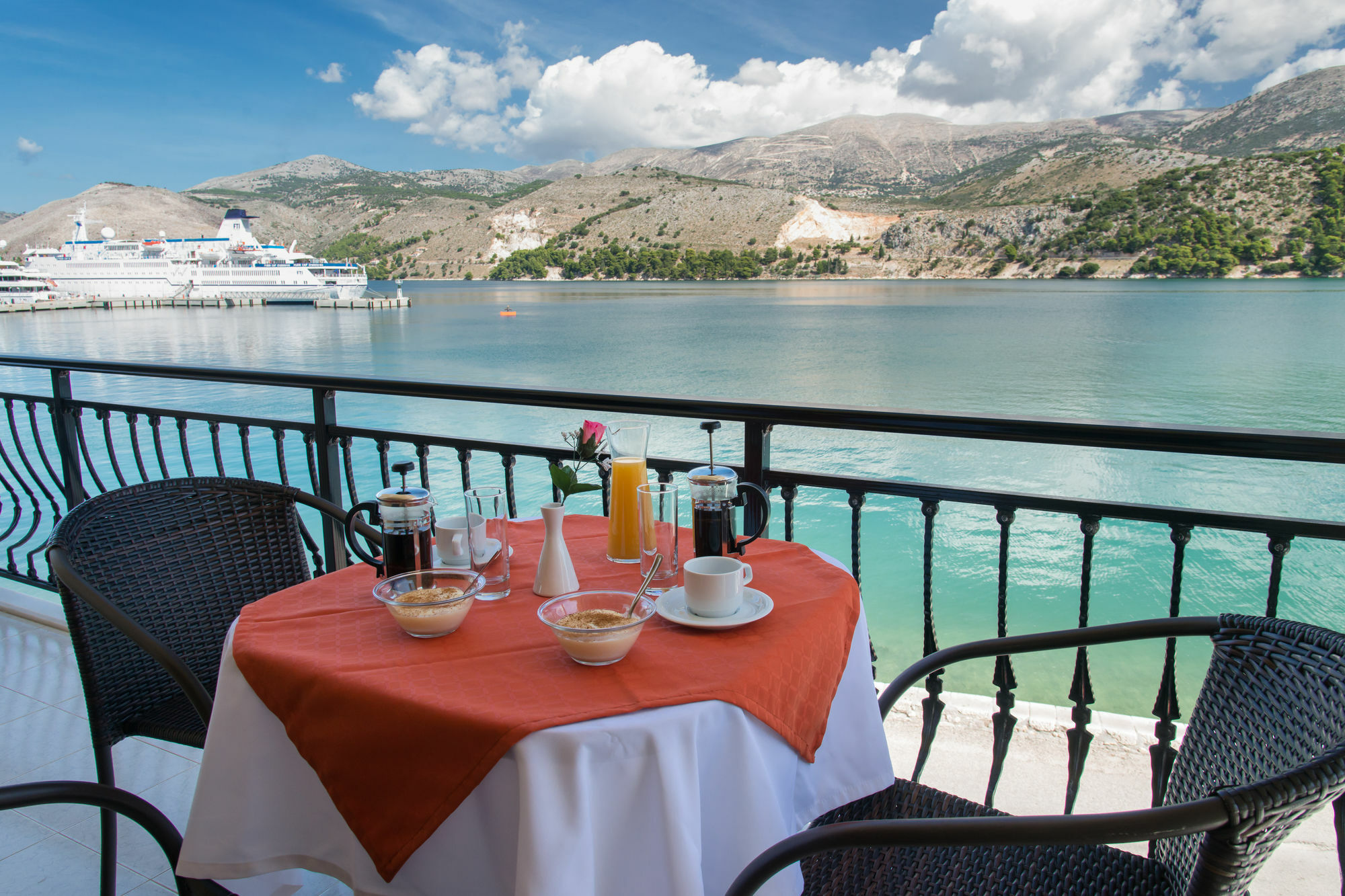 Hotel Aggelos Kefalonia アルゴストリオン エクステリア 写真