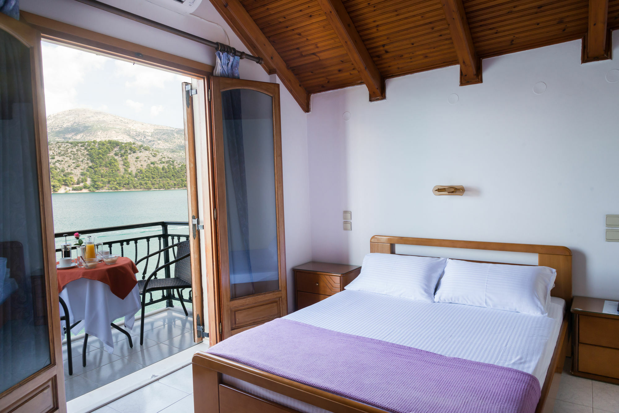 Hotel Aggelos Kefalonia アルゴストリオン エクステリア 写真