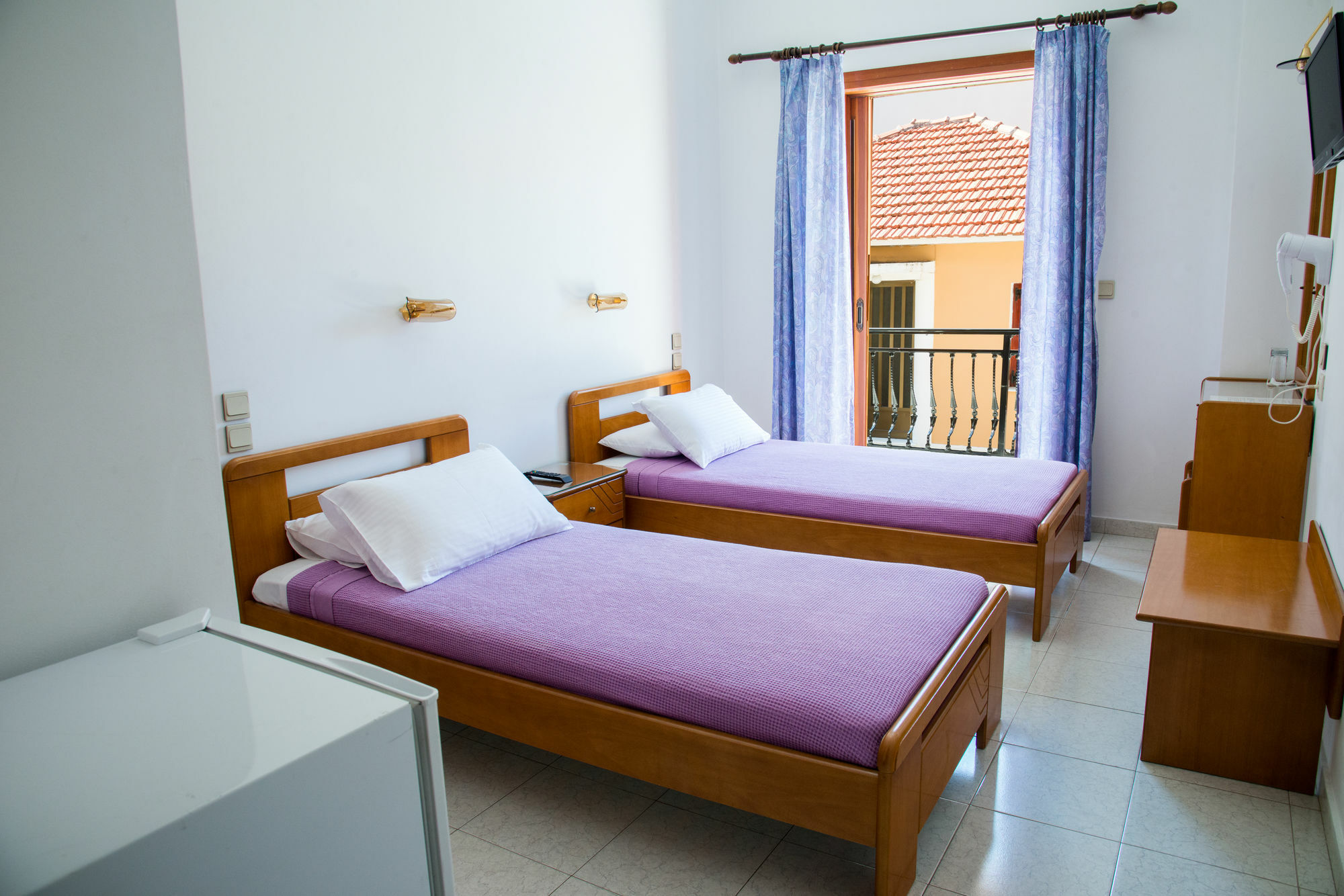 Hotel Aggelos Kefalonia アルゴストリオン エクステリア 写真