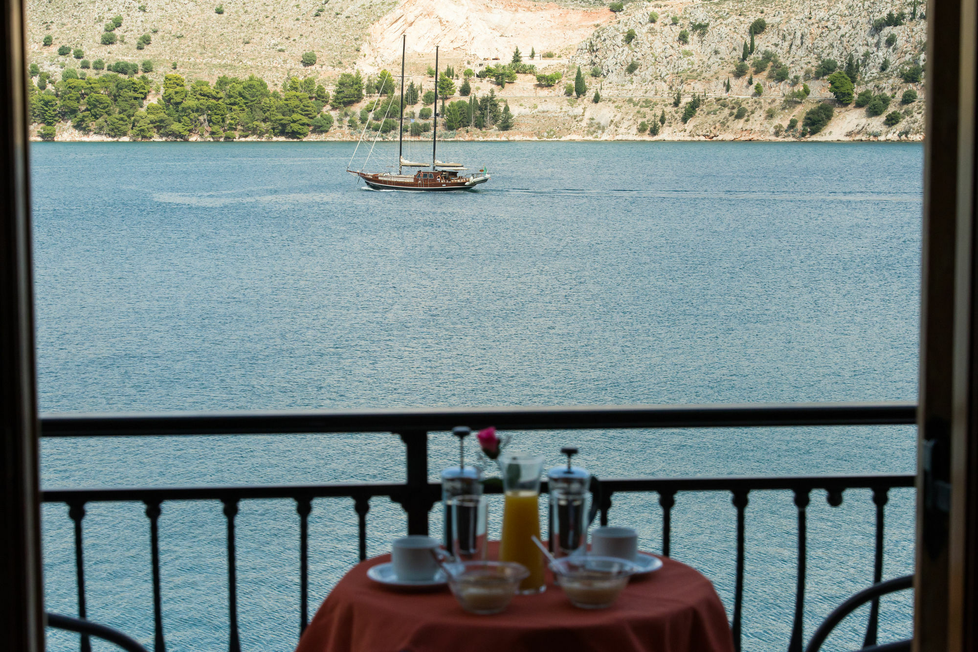 Hotel Aggelos Kefalonia アルゴストリオン エクステリア 写真