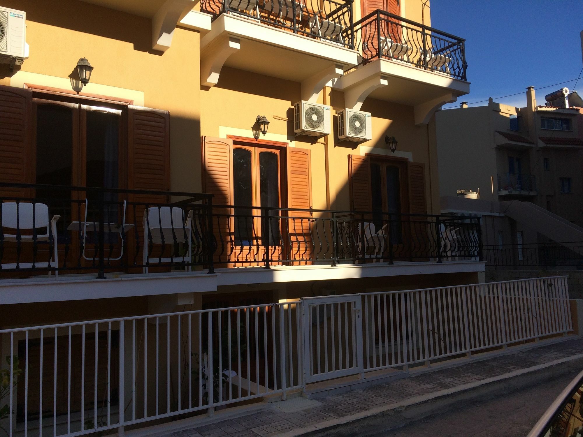 Hotel Aggelos Kefalonia アルゴストリオン エクステリア 写真